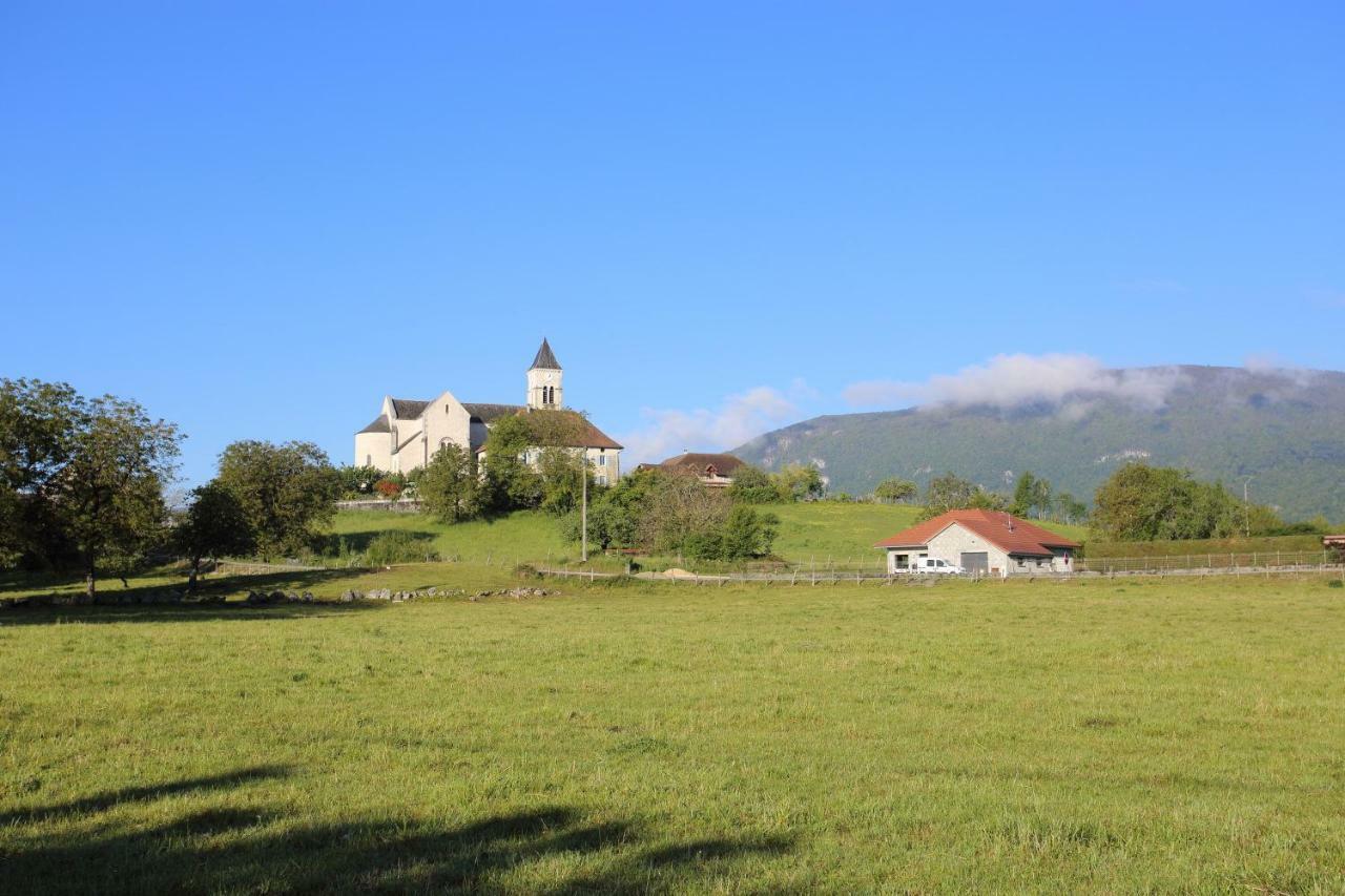 Chambres D'Hotes Des Deux Lacs Ceyzerieu 外观 照片
