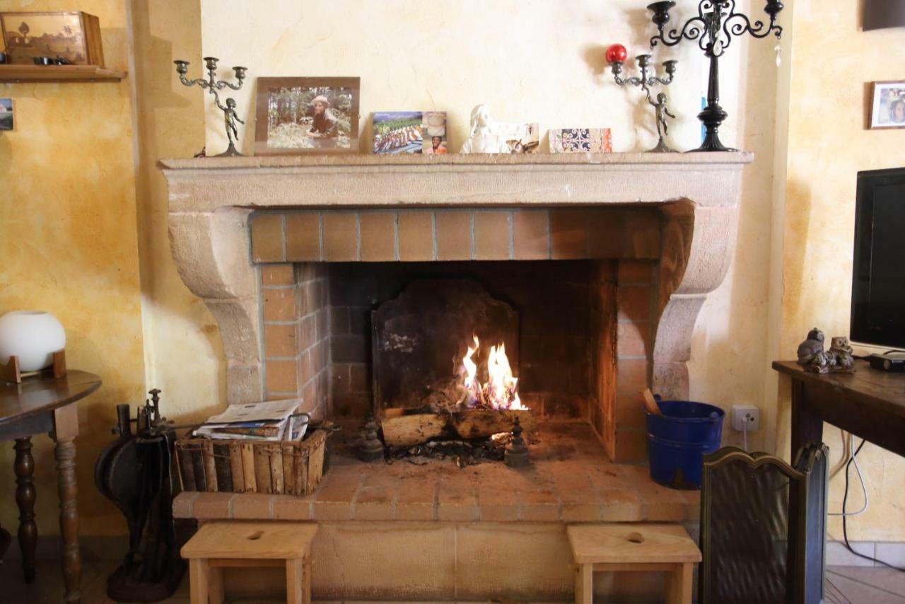 Chambres D'Hotes Des Deux Lacs Ceyzerieu 外观 照片