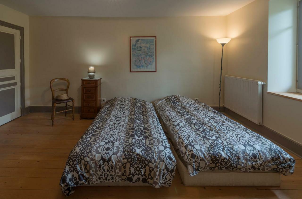 Chambres D'Hotes Des Deux Lacs Ceyzerieu 外观 照片